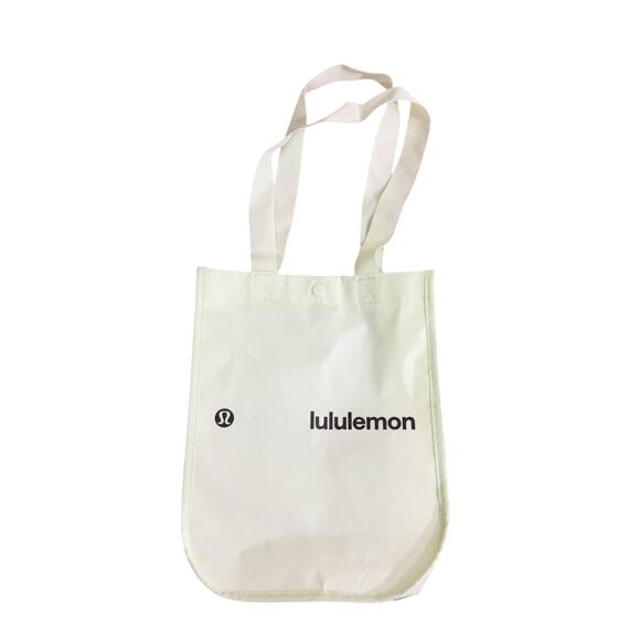 Lululemon Bundle of 5 Reusable Bags EUC Small/Large Snap Closure - Picture 6 of 7